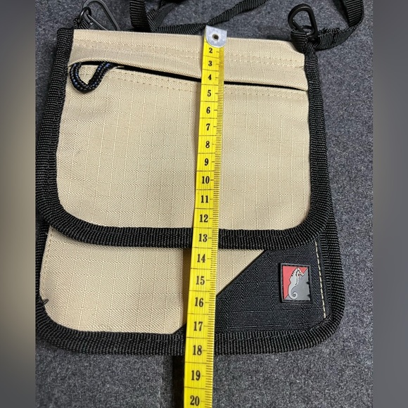 Austin House Travel wallet and organizer - Picture 9 of 9